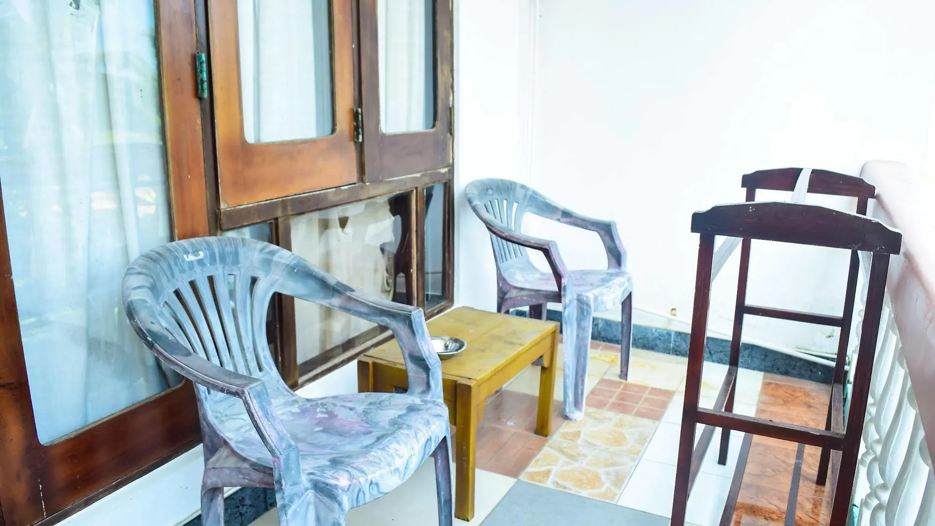 Zen Rooms Negombo Beach Hotel